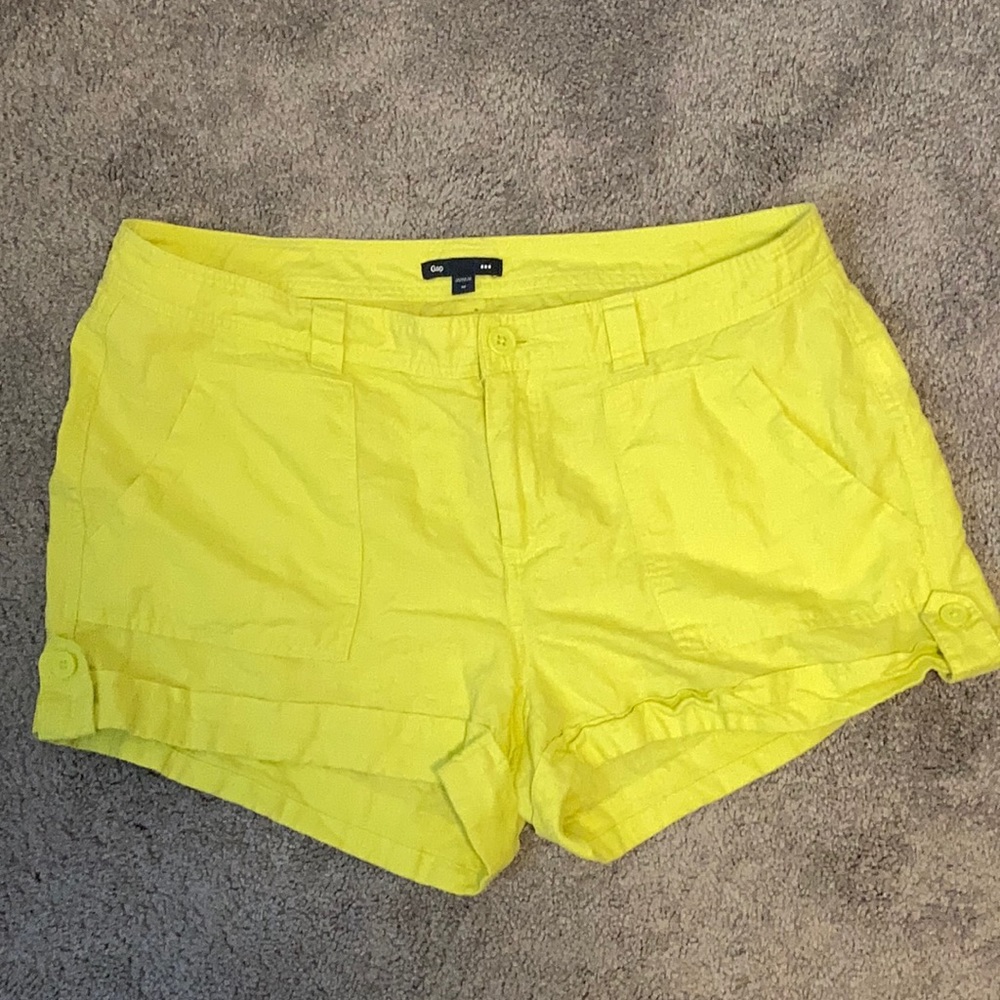 Gap yellow shorts